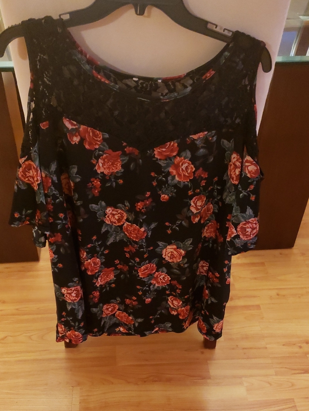 Floral Cold-Shoulder Lace Yoke Top - Black with Red Roses